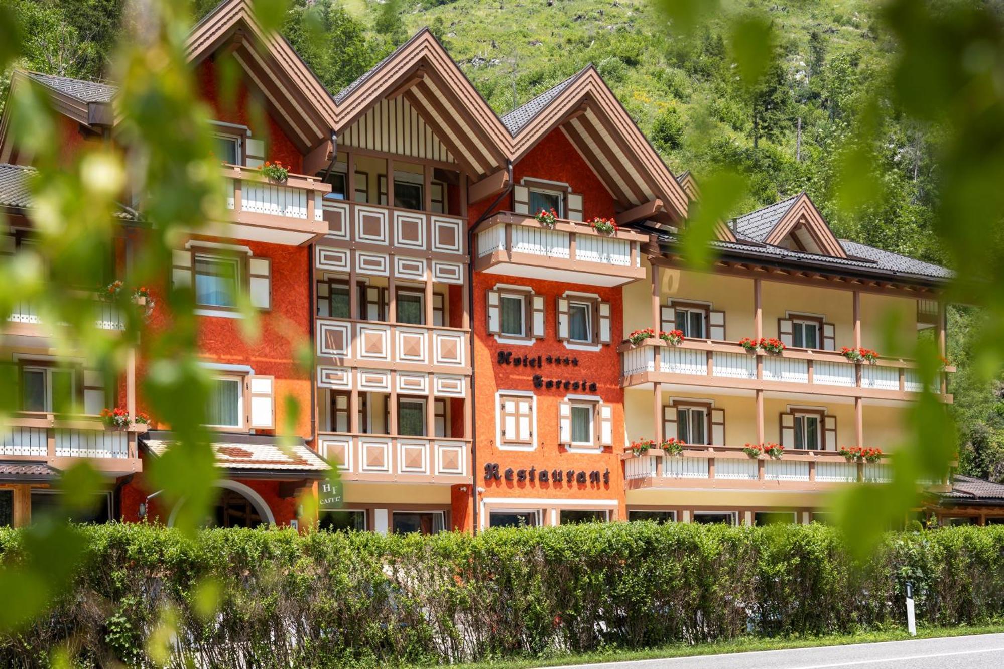 Hotel Foresta Моена Екстер'єр фото